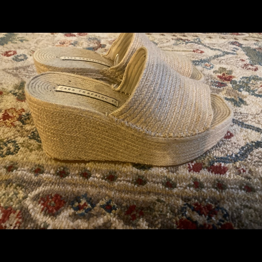 Zara Wedges